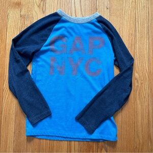 Gap Kids NYC Graphic Tee (10) – Blue Long Sleeve Contrast Raglan School